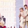 Mimie Mathy, absente l'an passé, a fait son retour sur la scène des Enfoirés 2025