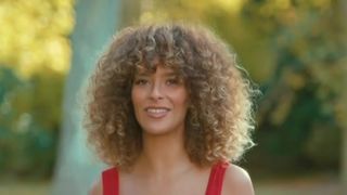 "En totale contradiction avec les valeurs que nos comités s'efforcent de défendre" : Miss Provence et Miss Aquitaine destituées après leurs "propos injurieux" tenus dans les coulisses de Miss France 2026