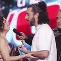 “C’est dingue” : Un candidat de “The Voice” demande sa petite-amie en mariage, après son audition devant les quatre coachs