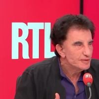 "Je me sens blanc comme neige" : Jack Lang se défend sur ses liens avec le prédateur sexuel Jeffrey Epstein