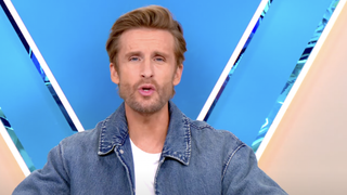 Invité très spécial, distribonus, "finale à trois" : Philippe Lacheau dévoile les nouveautés de la saison 5 de "LOL : Qui rit, sort !"