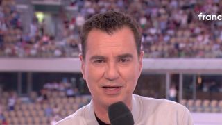 Audiences mai 2026 : TF1 chute à son plus bas historique hors été, France 2 en forme, boostée par Roland-Garros, M6 en repli, W9 progresse