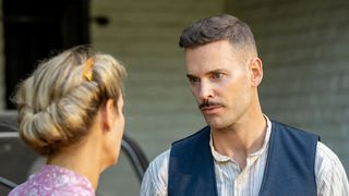 "Beaucoup de gens n'y croyaient pas" : Matt Pokora révèle avoir enchaîné "les refus" avant que TF1 accepte de produire "Oradour"