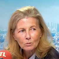 "Personne ne m'a rien dit" : Claire Chazal inquiète du sort réservé au "Grand échiquier" dans le contexte budgétaire imposé à France Télévisions