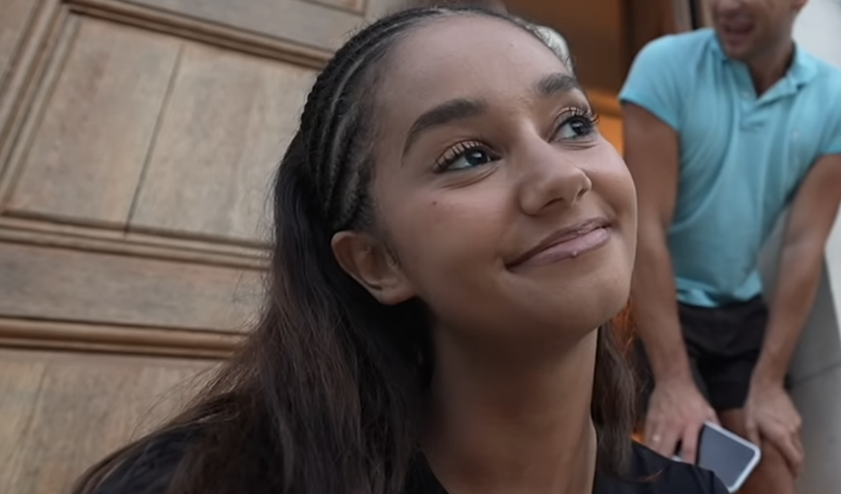 "J’ai la haine" : Dans les "Vlogs d'Août" Léna Situations et Bilal Hassani dénoncent les "mensonges" de la Une de "Public" sur l'influenceuse