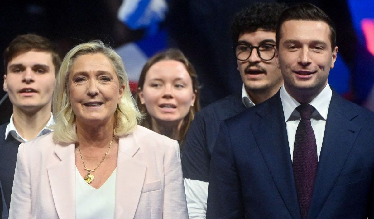 "Il n'est pas acceptable que des journalistes soient ainsi malmenés" : Après des "violences" au congrès du RN, 40 rédactions exigent de "pouvoir travailler librement"