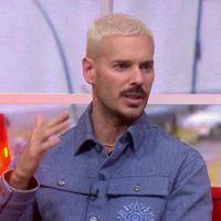 "Il y a des projets qui changent un homme" : Matt Pokora héros d'un téléfilm historique de TF1 sur Oradour-sur-Glane