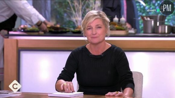 Anne-Elisabeth Lemoine dans "C à vous"