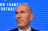 La bande-annonce de la Coupe du monde 2026 sur M6 / Zinédine Zidane lors d'une conférence de presse visant à le présenter comme le nouveau sélectionneur de l'équipe de France, au siège de la Fédération française de football (FFF) à Paris, le 28 juillet 2026.
