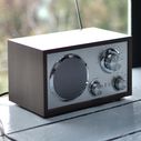 "La publicité ne peut pas être une variable d'ajustement" : Les radios privées se mobilisent contre le déplafonnement publicitaire de Radio France
