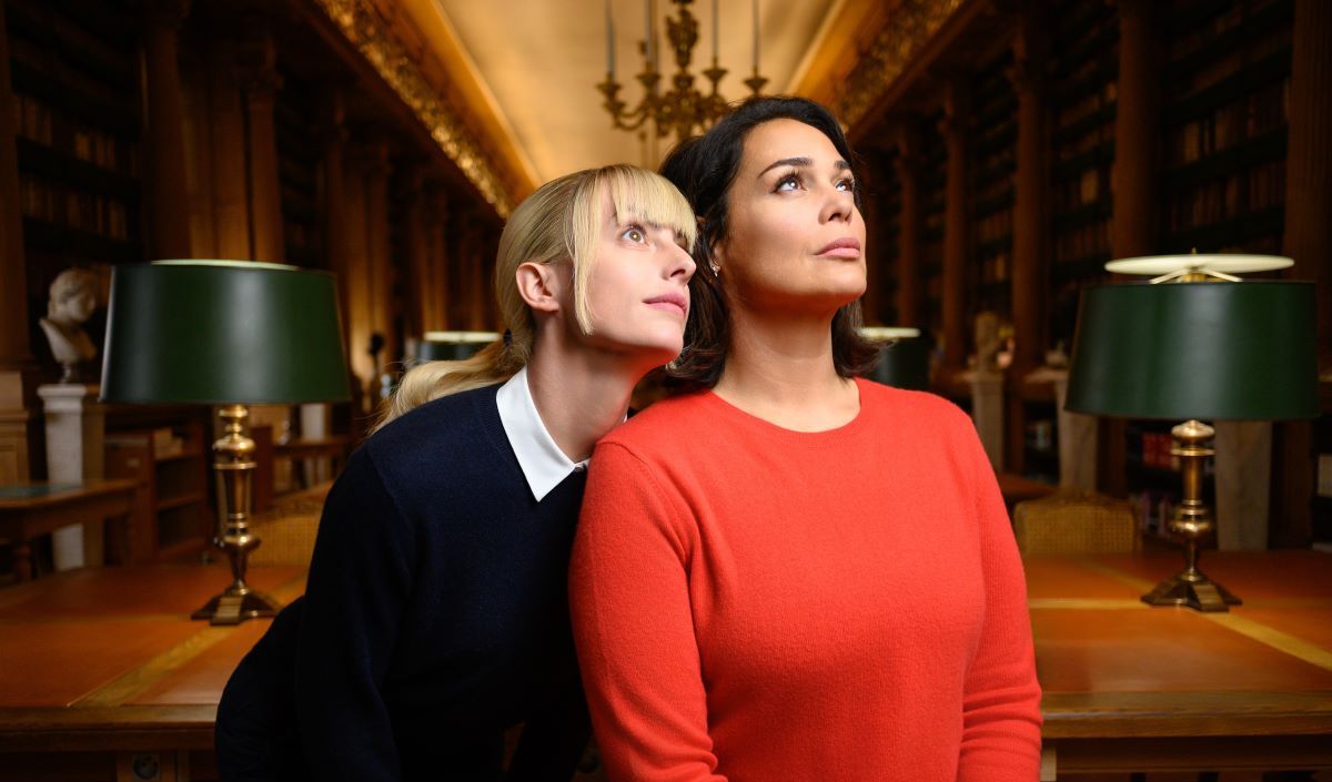 "Je n'ai pas envie de jouer sans toi" : Bouleversées, Sara Mortensen et Lola Dewaere rendent hommage à Husky Kihal ("Astrid et Raphaëlle")