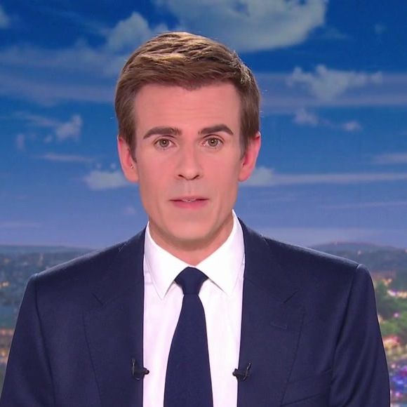 Jean-Baptiste Marteau aux commandes du "20 Heures" de France 2.