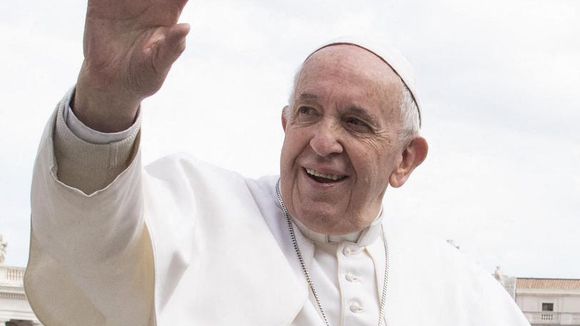 Audiences samedi : Quelle audience pour les obsèques du Pape François diffusées hier matin sur TF1 et France 2 ?
