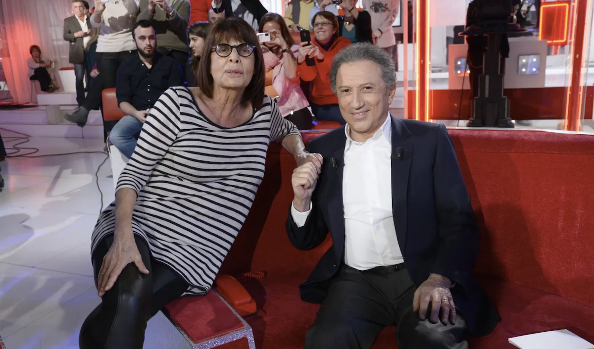 "Elle ne parlait plus depuis pratiquement un an" : Michel Drucker se confie sur la mort de sa productrice historique et grande amie, Françoise Coquet
