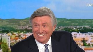"Tu ne pleures pas hein" : Jacques Legros ému aux larmes pour ses adieux au "13 Heures" de TF1