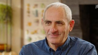 "L'amour est dans le pré, 20 ans" : Thierry, alias "coquin de sort", a-t-il enfin fini la construction de sa maison ?