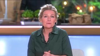 "C à vous" recrute le rédacteur en chef de la matinale "Bonjour !" (TF1) en tant que directeur de la rédaction du talk de France 5