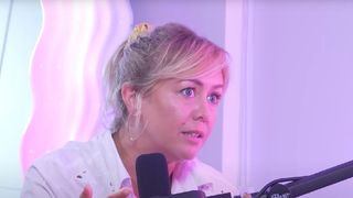 "La télé m'a beaucoup détruite" : Enora Malagré se confie sur son passé de chroniqueuse et met en garde les jeunes filles qui veulent faire de la télévision