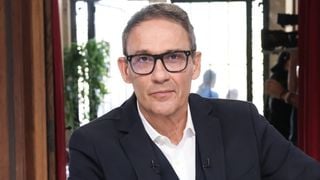 Julien Courbet (M6) : "Je préfère que l'on dise de moi que je suis le 'Zorro du PAF' qu'un idiot de la télé"