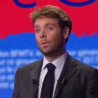 "J'ai beaucoup appris en t'écoutant" : Pour la dernière en quotidienne d'Alain Duhamel sur BFMTV, Benjamin Duhamel rend un vibrant hommage à "son oncle"