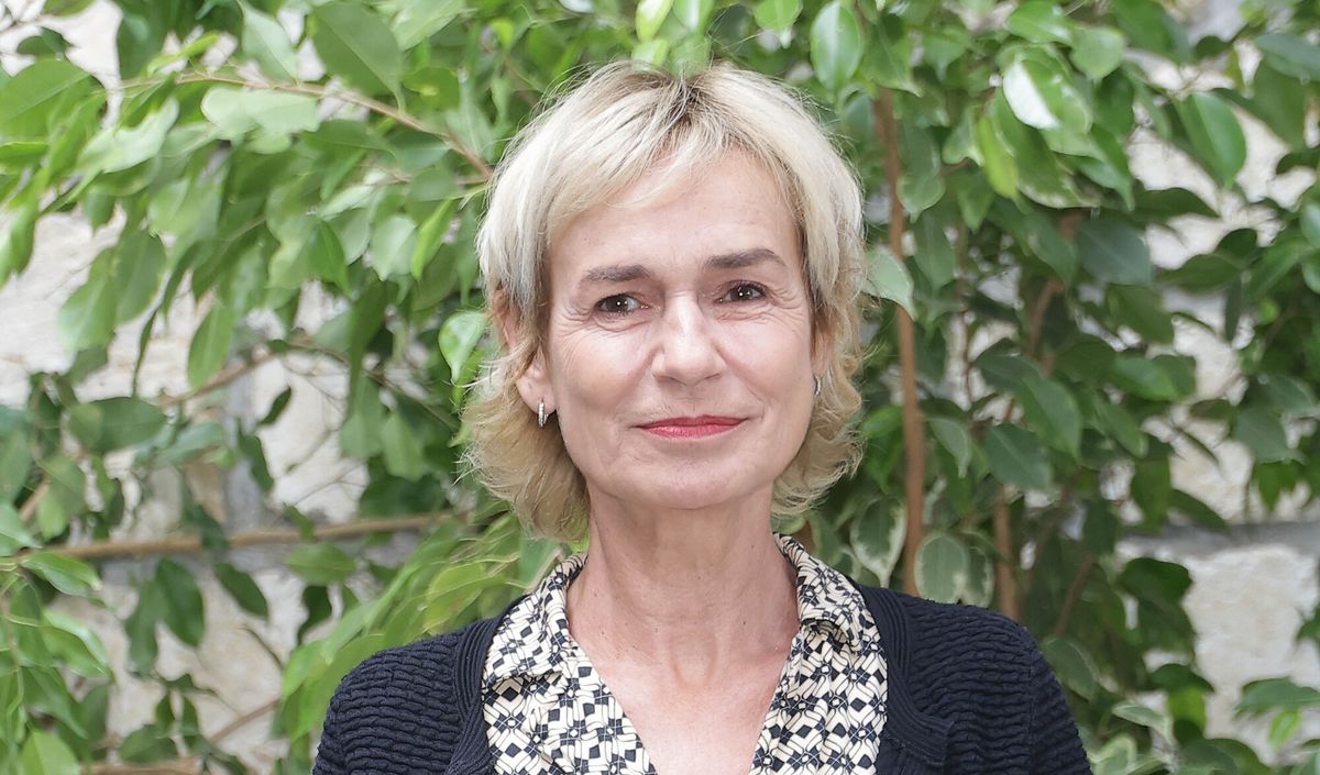 "Tel un petit rongeur vous n'avez cessé de fouiner" : Le coup de gueule de Sandrine Bonnaire contre un journaliste de "Sud Ouest"