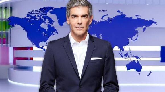 Xavier de Moulins fête ses 15 ans à la tête du "19.45" sur M6 : "En télévision, construire sur la durée n'est pas donné à tout le monde"