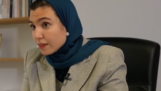 Interviewée voilée au JT de TF1, une avocate porte plainte après avoir été accusée "d'islamiser la France"