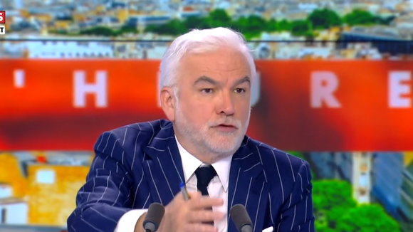 "Madame Ernotte est une menteuse" : Pascal Praud charge une nouvelle fois la patronne de France Télévisions après son passage dans "Quotidien"