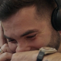 "Rendez-vous en terre inconnue" : Kendji Girac fond en larmes en recevant un message de sa fille Eva Alba et de Soraya, sa femme