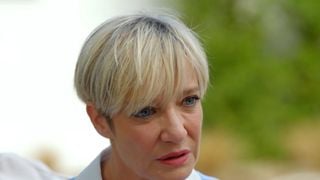 "Vous êtes très différents de lui et je ne sais pas comment il va réagir" : Pour la première fois dans l'histoire de "Mariés au premier regard", deux participants se rencontrent la veille de leur mariage