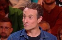 Hugo Clément a intégré l'équipe de "Quelle époque" en septembre 2025.