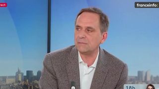 "Je n’ai pas mesuré ma parole, ce qui est grave..." : Un journaliste de Franceinfo s’excuse après un nouveau dérapage éditorial à l'antenne