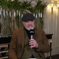 "On continue de se chambrer, mais d'une manière différente" : Philippe Etchebest évoque la fin des brigades dans "Top chef" 2026