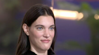 "Je ne savais pas trop comment les aider" : Charlotte Cardin confie ses regrets comme marraine de la "Star Academy"