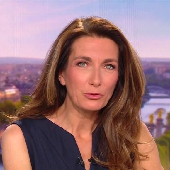 Anne-Claire Coudray était aux commandes des éditions du 13 heures et du 20 heures hier sur TF1.