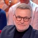 "Il n'y a qu'une personne qui peut me faire pleurer, c'est elle" : Ému, Laurent Ruquier rend hommage à Marie Laforêt dans "Vivement dimanche" sur France 3