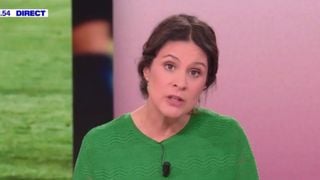 “Une atteinte à l’honneur de Jean-Luc Mélenchon” : L’Arcom intervient “fermement” auprès de BFMTV après des propos d’Alain Jakubowicz chez Apolline de Malherbe