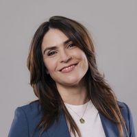 "Il a inventé un style" : Sonia Chironi révèle avoir été "intimidée" lorsqu'elle a été nommée joker de Laurent Delahousse au "20 Heures" de France 2