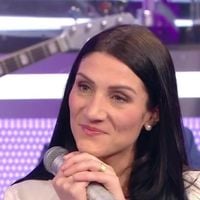"Je ne suis pas triste" : En larmes, Natacha est éliminée de "N'oubliez pas les paroles" sur France 2 avec 372.000 euros de gains
