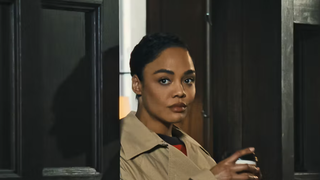 Audiences Netflix : Cette mini-série haletante détrône "Stranger Things" et cumule déjà plus de 86 millions d'heures vues en seulement 3 jours