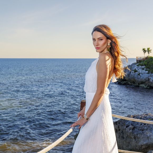 Delphine Wespiser sur le tournage de "L'île de la tentation" 2026.