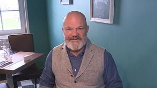 M6 déprogramme en "dernière minute" l'épisode inédit de "Cauchemar en cuisine" avec Philippe Etchebest prévu ce soir