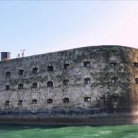 "Si on ne fait rien, le Fort tombe aujourd'hui" : Pourquoi "Fort Boyard" relaye un appel aux dons pour sauver l'édifice