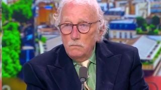 "Je n'avais pas l'intention d'en parler aujourd'hui" : Pascal Praud pousse Jacques Vendroux à révéler son combat contre le cancer en direct sur CNews