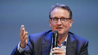 "Il faut que le service public soit bien financé" : Rodolphe Belmer, le PDG du groupe TF1, défend France Télévisions