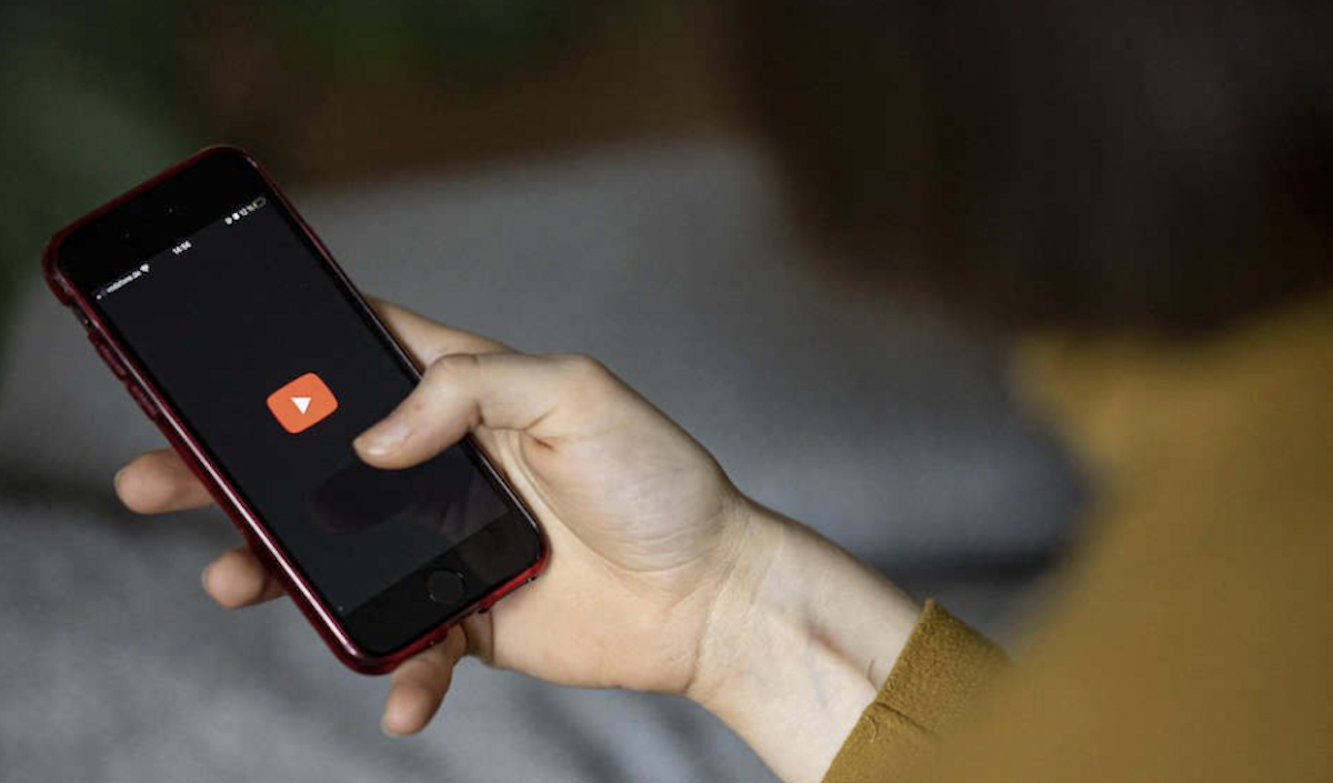 Information : YouTube inspire désormais plus confiance aux Français que la radio selon une étude
