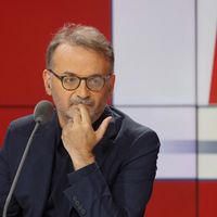"Le son RMC est agressif" : Karim Nedjari, le directeur général de la station, veut "baisser le ton" de la radio