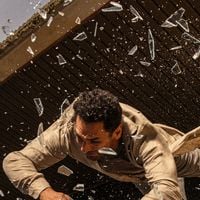 "Deux semaines d'arrêt de tournage" : Tomer Sisley s'est blessé dès le premier jour de "La Cible" pour TF1