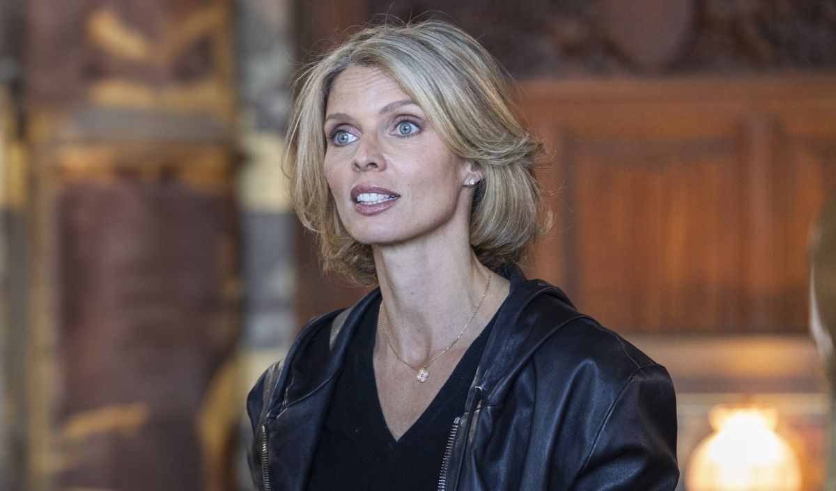 “C’est une honte” : Sylvie Tellier réagit aux critiques sur le niveau d’anglais d’Indira Ampiot, éliminée aux portes du Top 6 de Miss Monde 2026