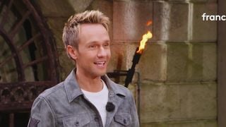 “C’était intense en tournage” : Cyril Féraud répond aux commentaires des candidats sur la difficulté des épreuves de “Fort Boyard” 2026